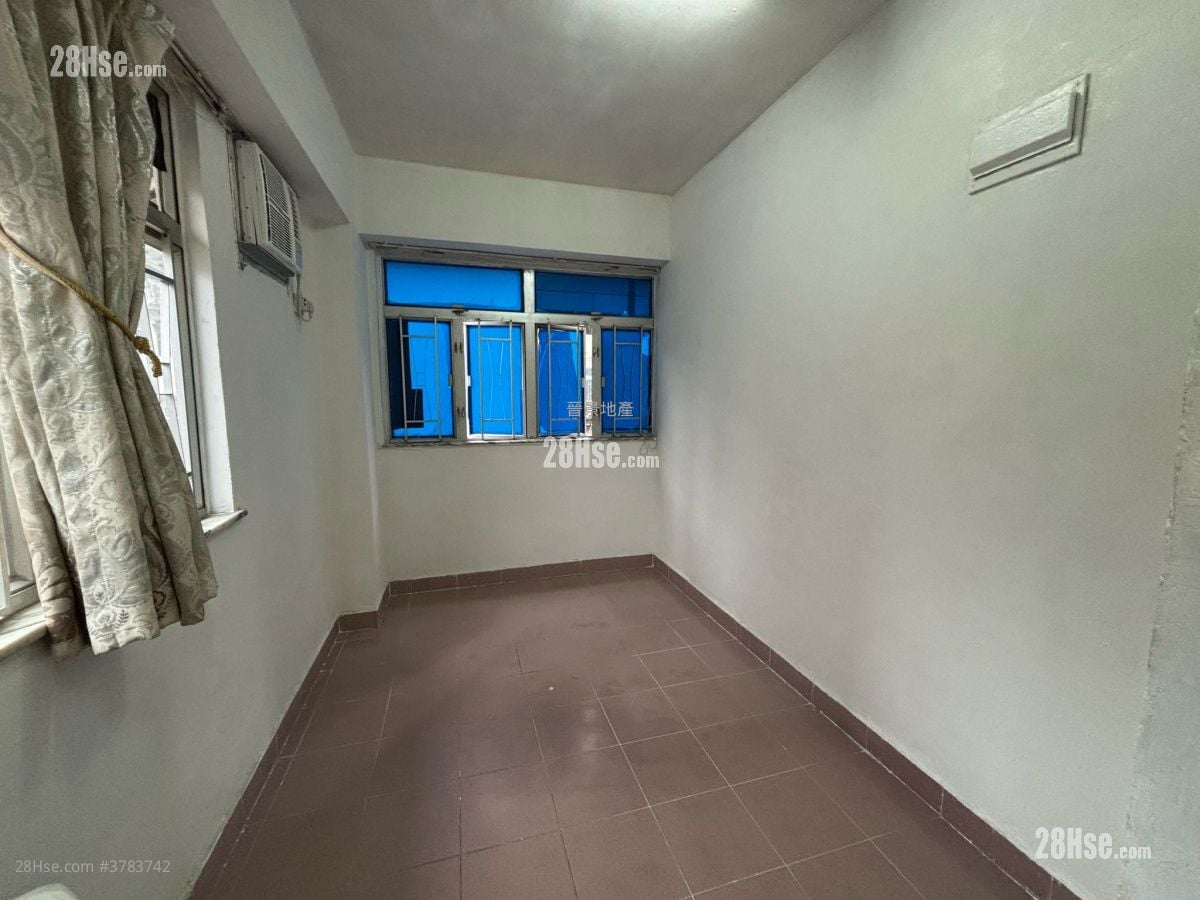 No. 74 Oak Street Rental Studio , 1 Bathroom 150 ft²