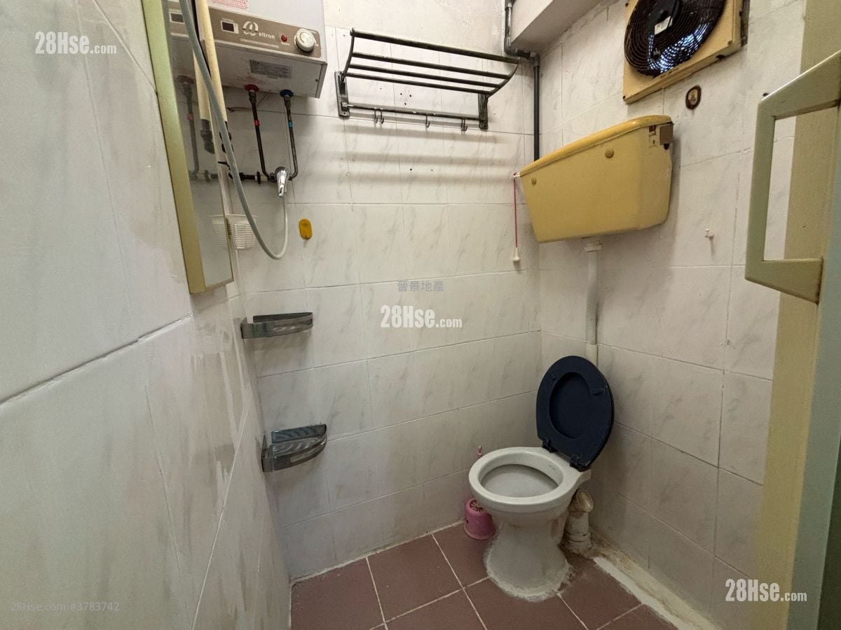 No. 74 Oak Street Rental Studio , 1 Bathroom 150 ft²