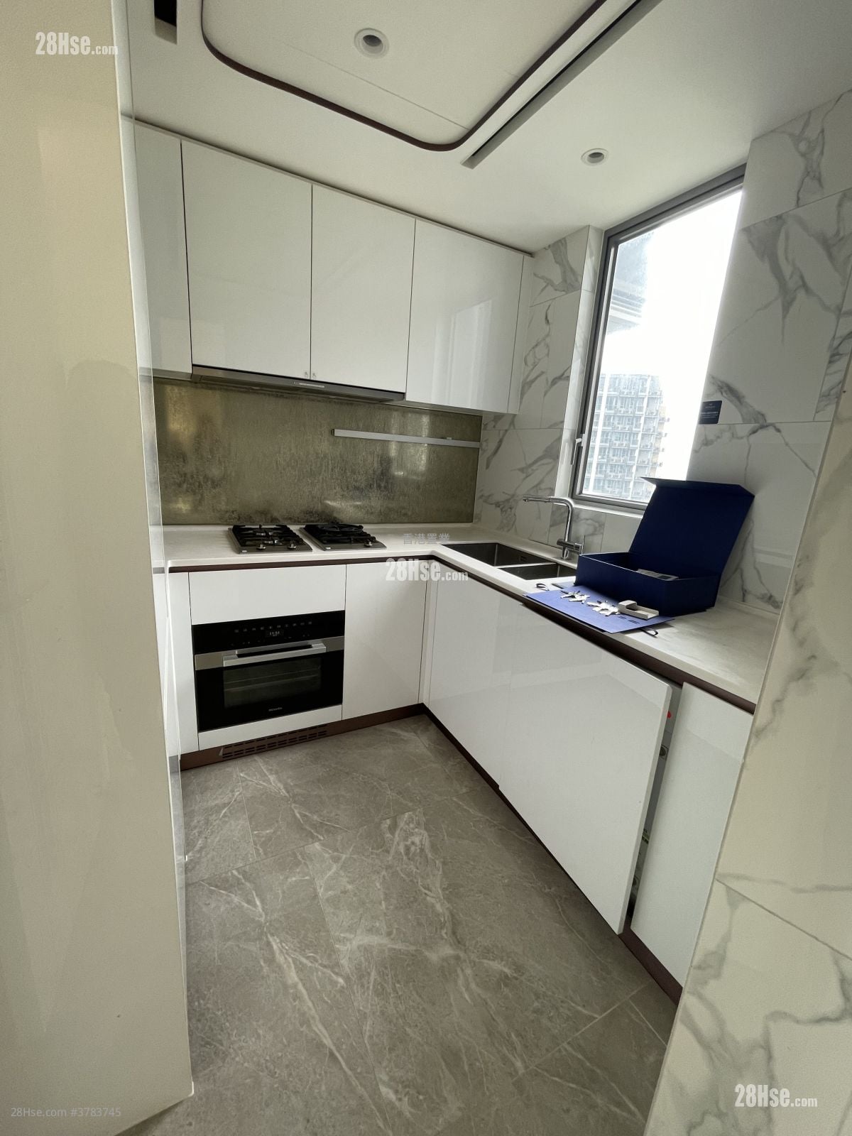 Monaco 租盘 3 房 , 1 浴室 674 平方尺