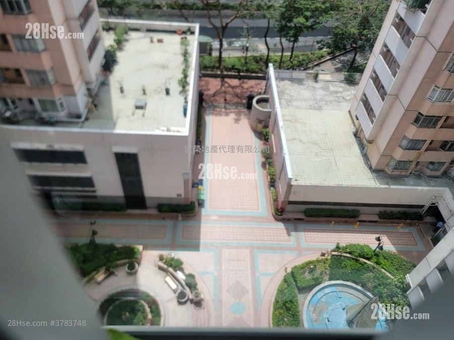 Hunghom Bay Centre Sell 2 Bedrooms , 1 Bathroom 415 ft²