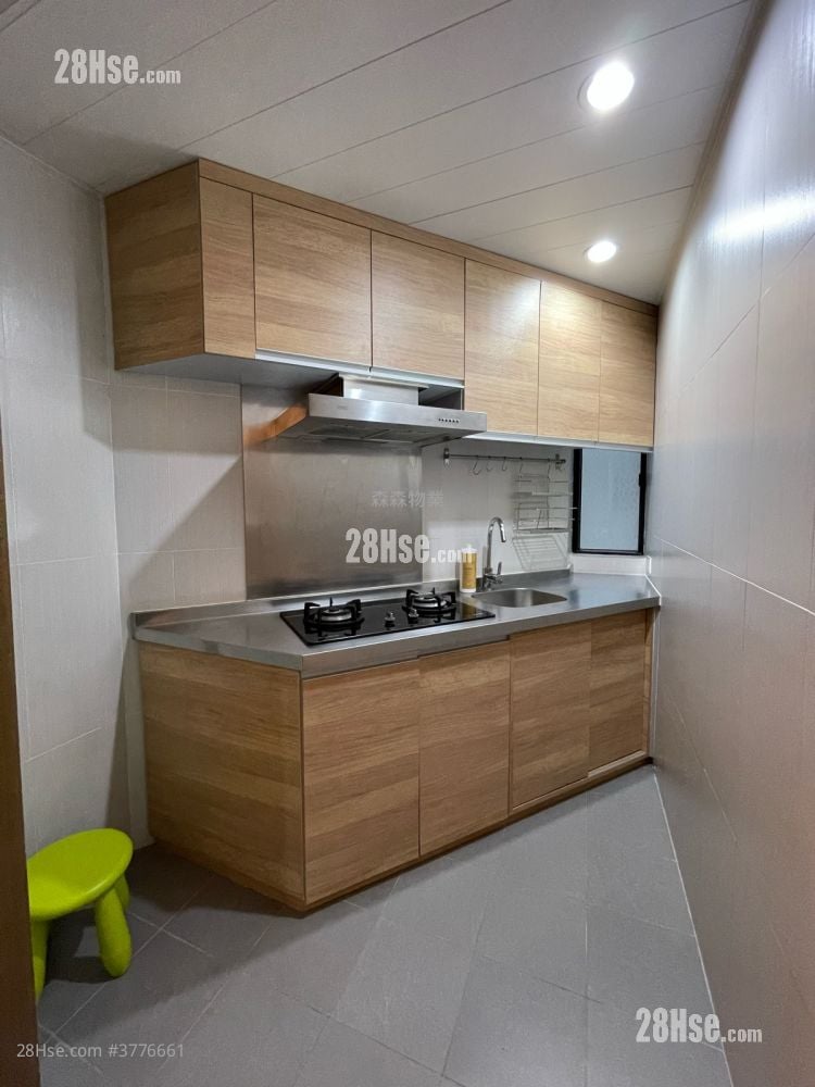 Kornhill Rental 1 Bedroom , 1 Bathroom 466 ft²