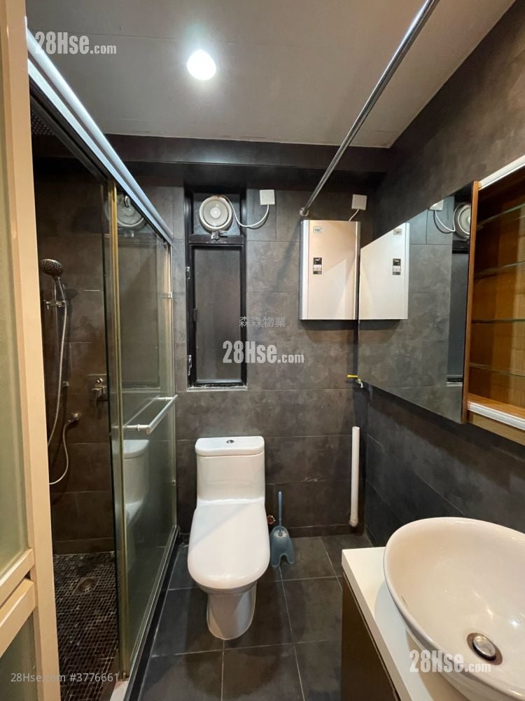 Kornhill Rental 1 Bedroom , 1 Bathroom 466 ft²