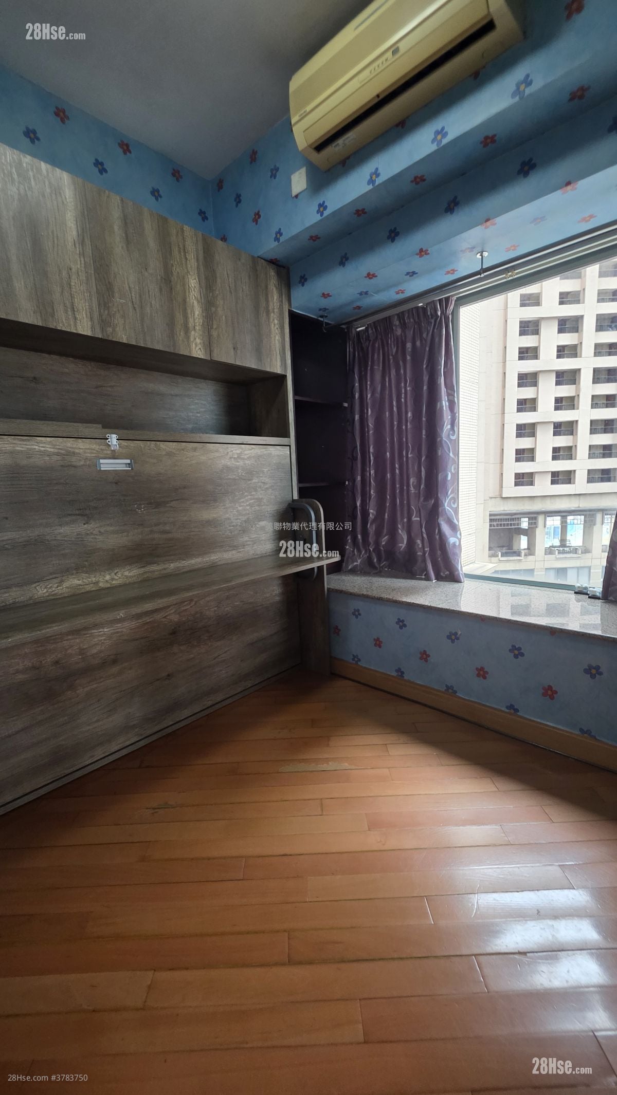 Rambler Crest Rental 3 Bedrooms , 2 Bathrooms 690 ft²