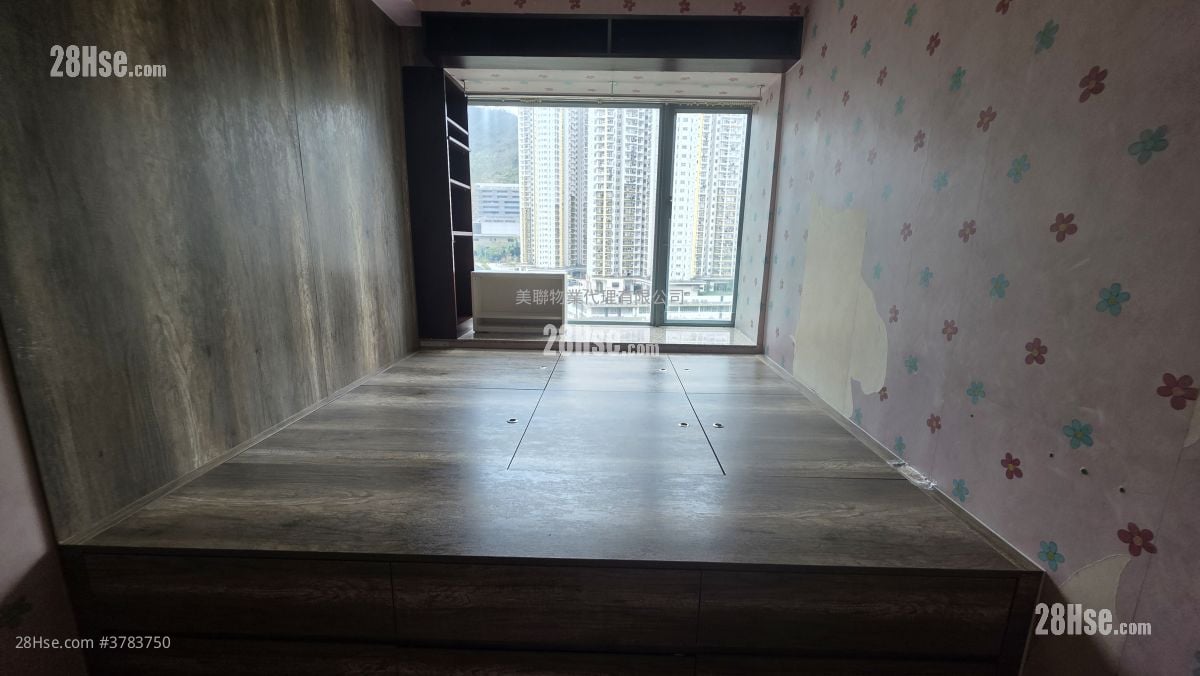 Rambler Crest Rental 3 Bedrooms , 2 Bathrooms 690 ft²