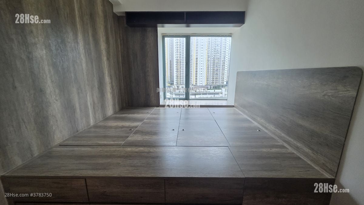 Rambler Crest Rental 3 Bedrooms , 2 Bathrooms 690 ft²