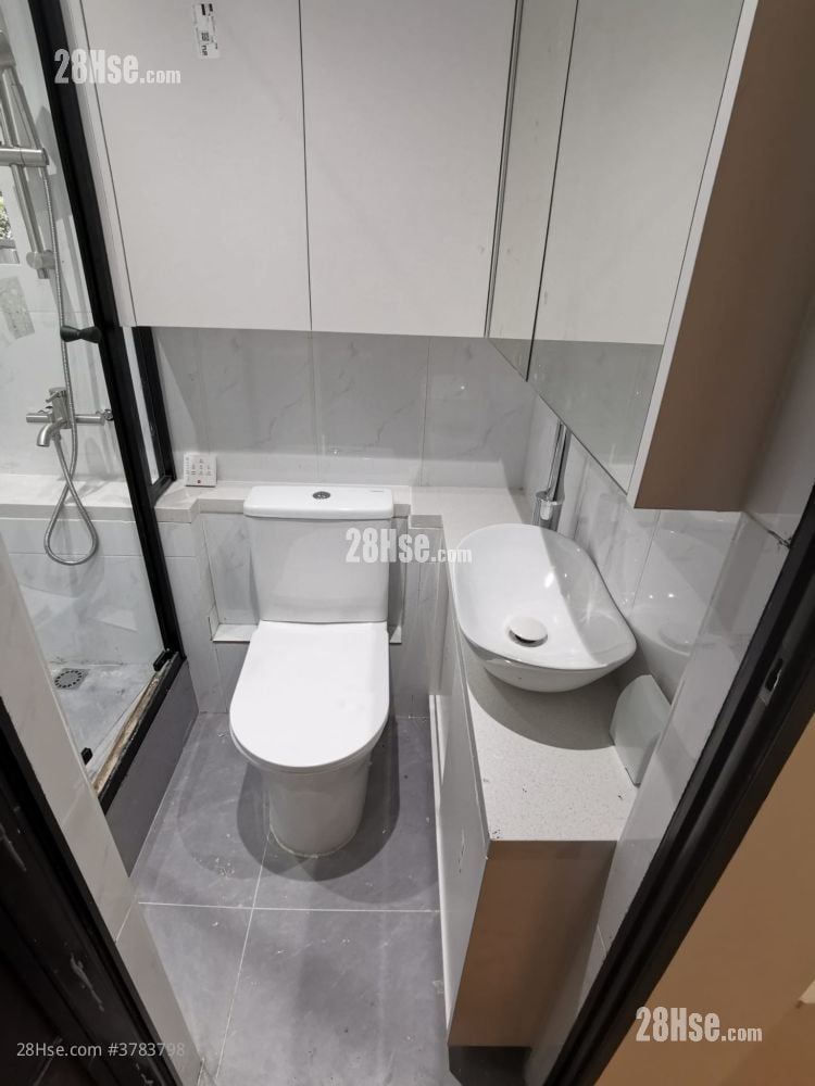 Yee Hong Building Rental 2 Bedrooms , 1 Bathroom 302 ft²