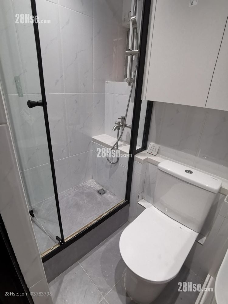 Yee Hong Building Rental 2 Bedrooms , 1 Bathroom 302 ft²