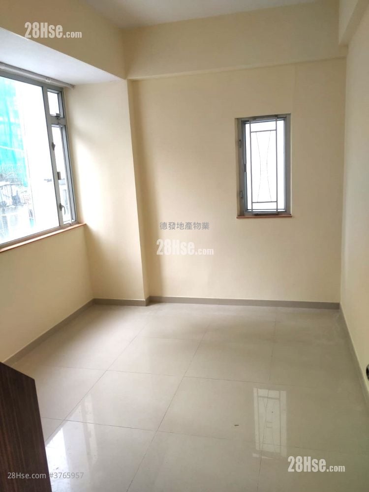 Ka To Building Rental Studio , 1 Bathroom 133 ft²