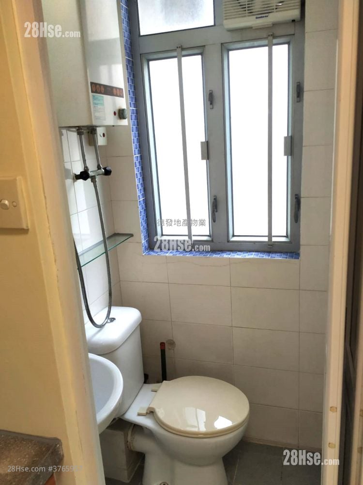 Ka To Building Rental Studio , 1 Bathroom 133 ft²