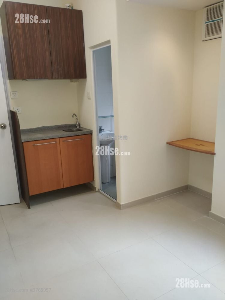 Ka To Building Rental Studio , 1 Bathroom 133 ft²