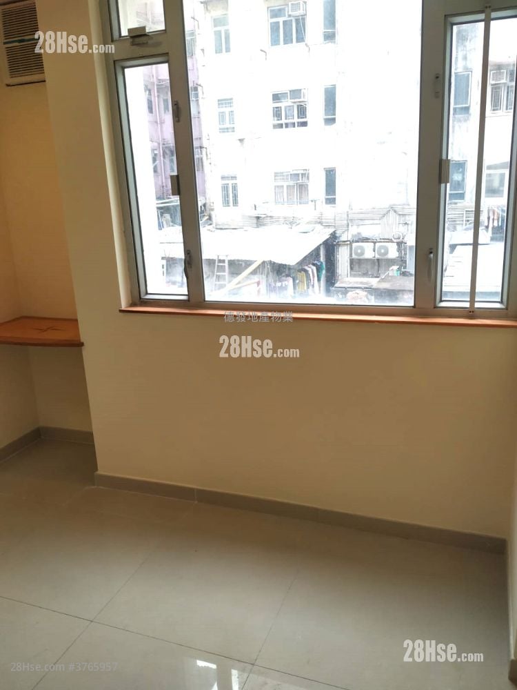 Ka To Building Rental Studio , 1 Bathroom 133 ft²