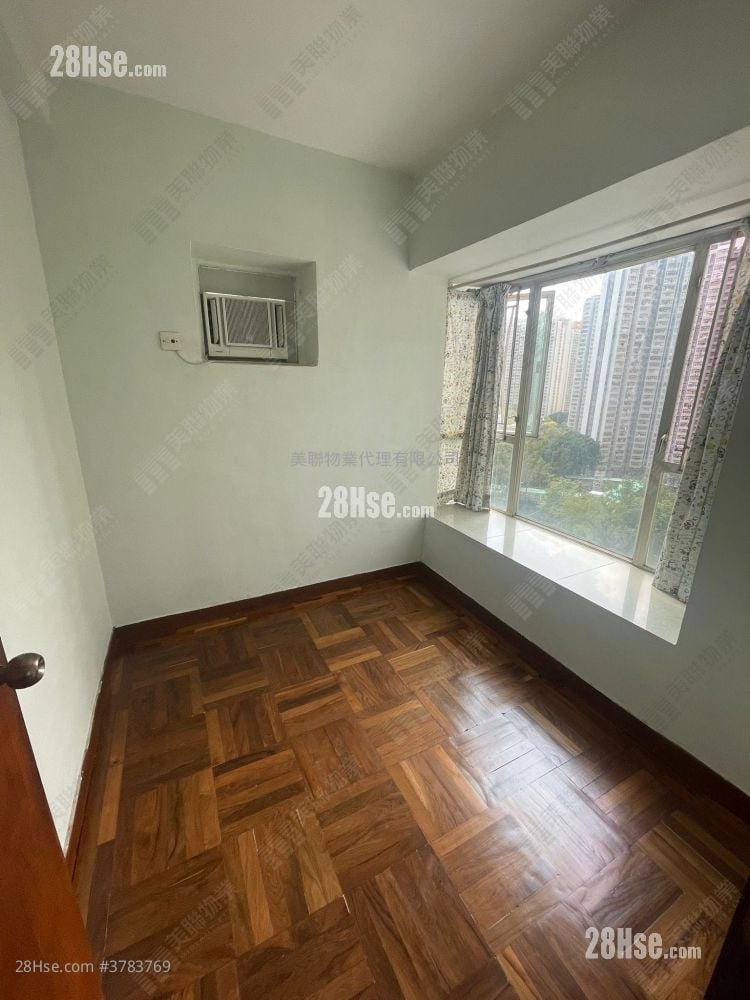 Venice Gardens Rental 2 Bedrooms , 1 Bathroom 428 ft²