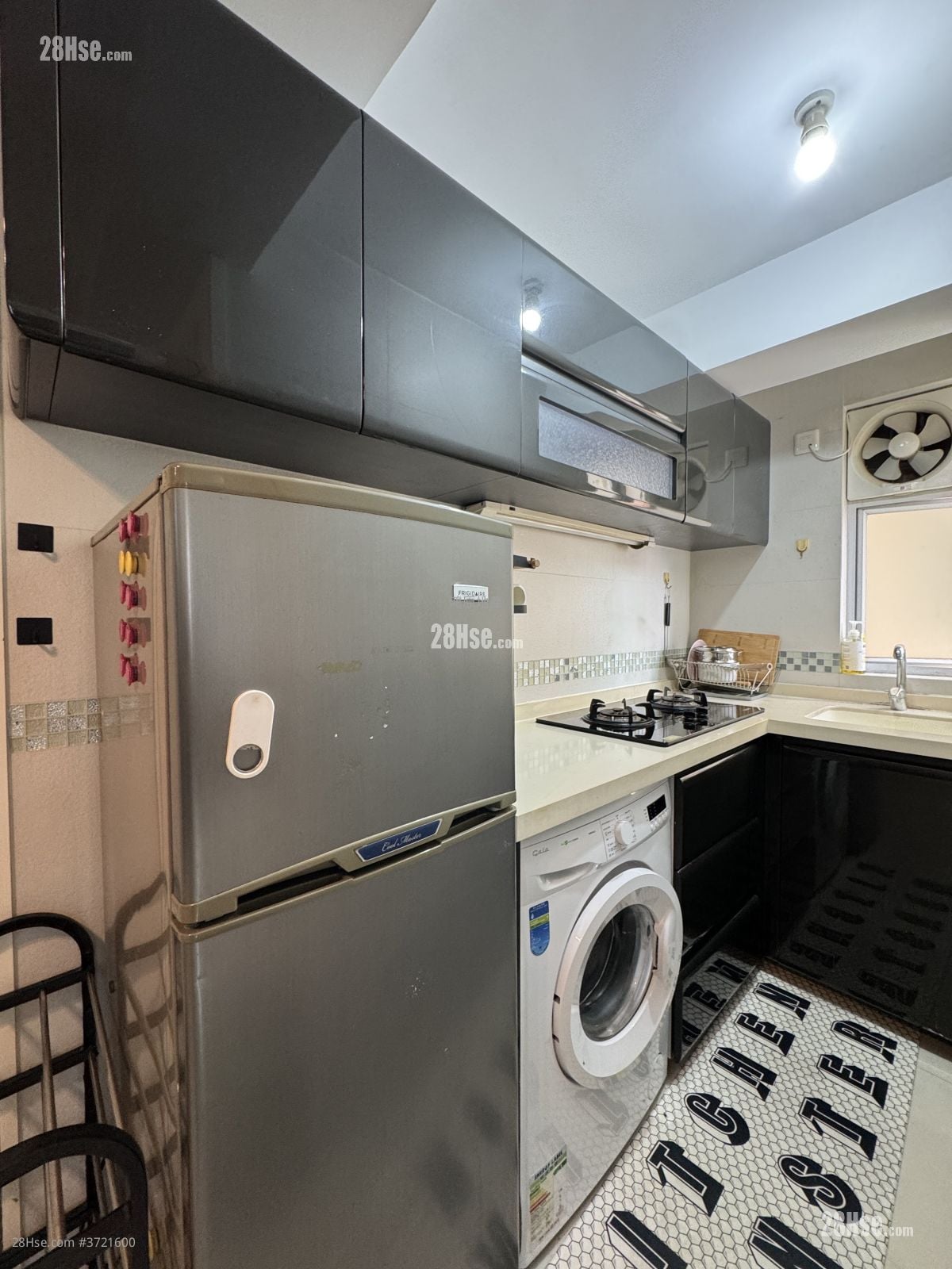 Fung Yu Building Rental 1 Bedroom , 1 Bathroom 272 ft²