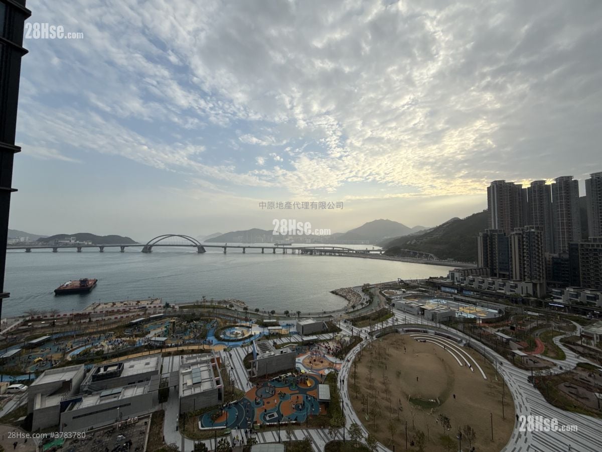 The Wings Sell 4 Bedrooms , 3 Bathrooms 977 ft²