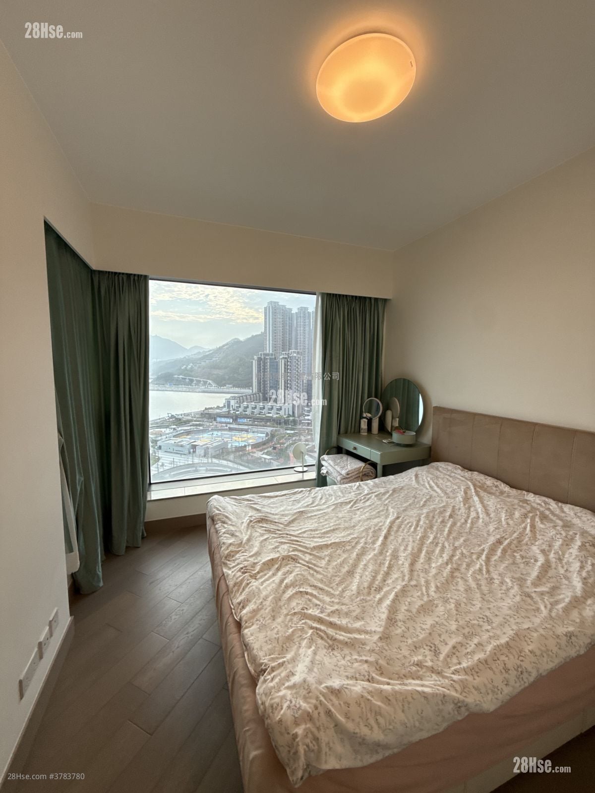 The Wings Sell 4 Bedrooms , 3 Bathrooms 977 ft²