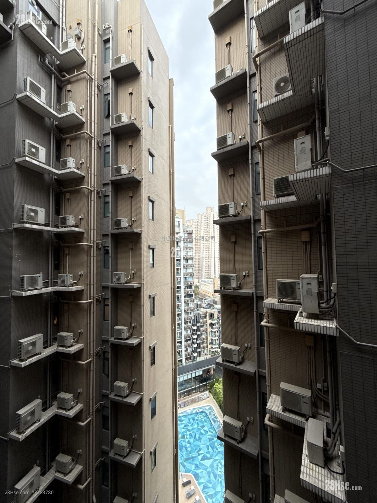 The Wings Sell 4 Bedrooms , 3 Bathrooms 977 ft²