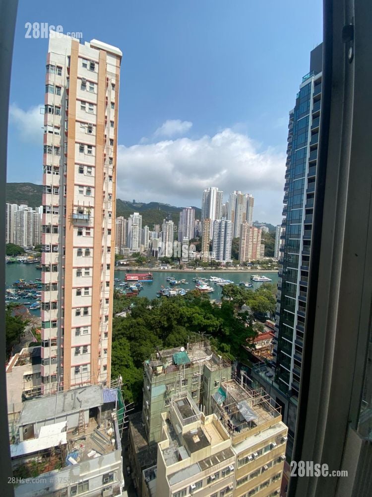 Hoi Lee Building Sell Studio , 1 Bathroom 268 ft²