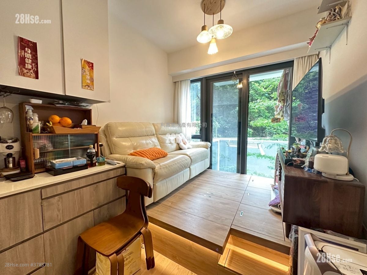 The Grand Marine Sell 1 Bedroom , 1 Bathroom 299 ft²