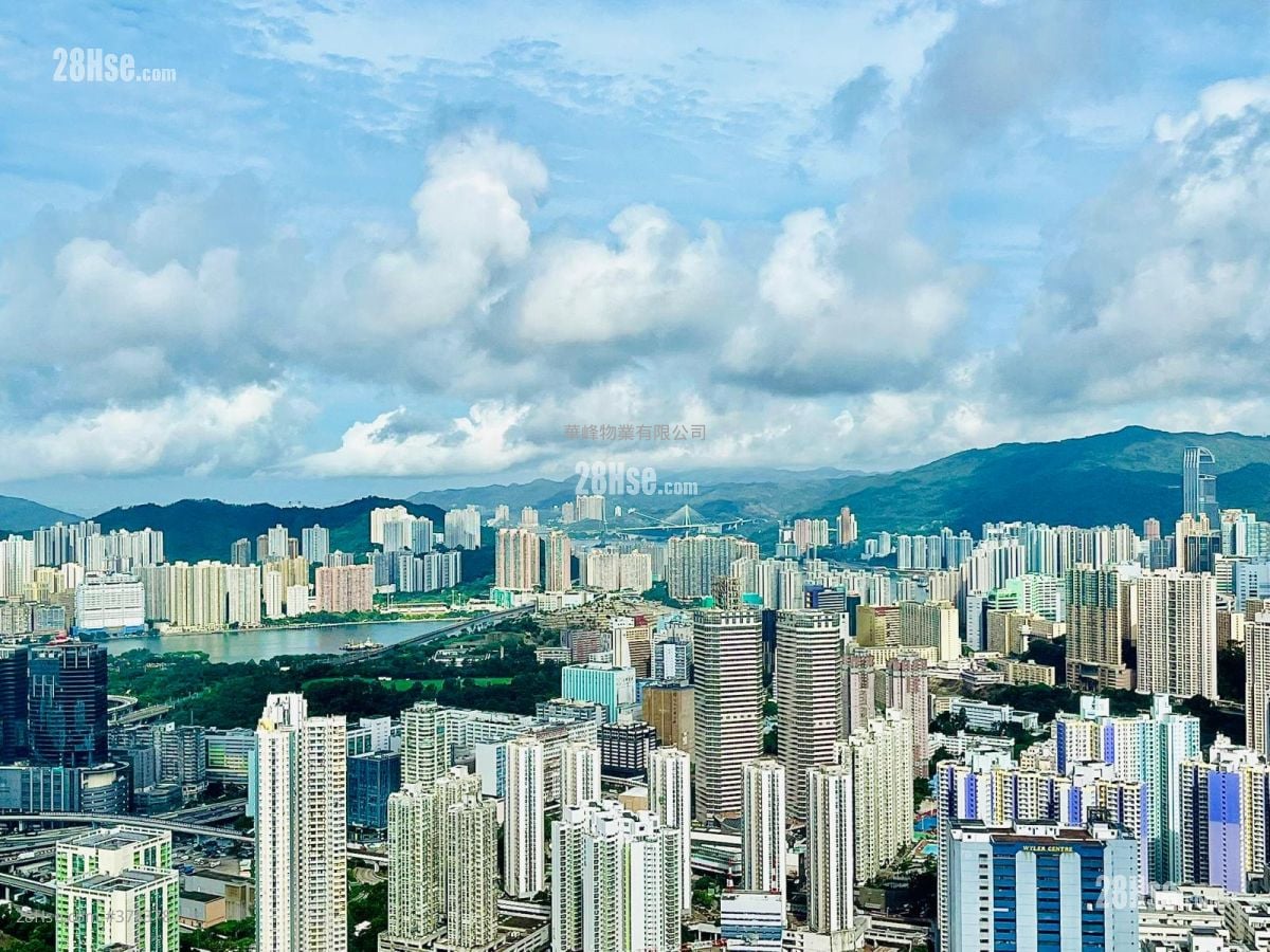 华景山庄 售盘 3 房 , 1 浴室 700 平方尺