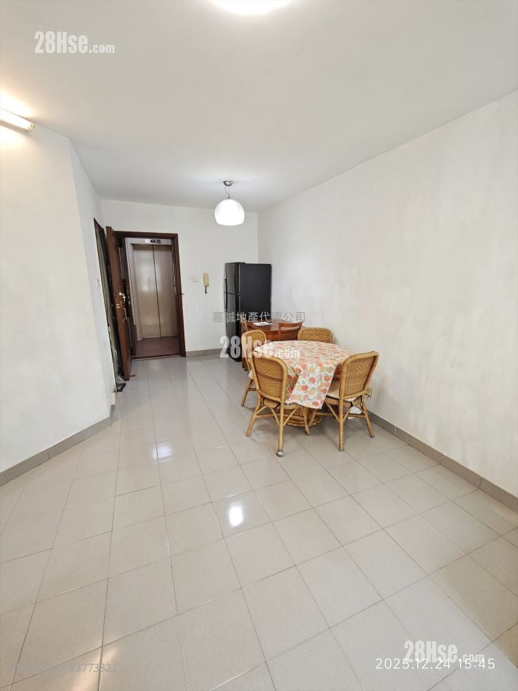 大兴花园 租盘 2 房 , 1 浴室 464 平方尺