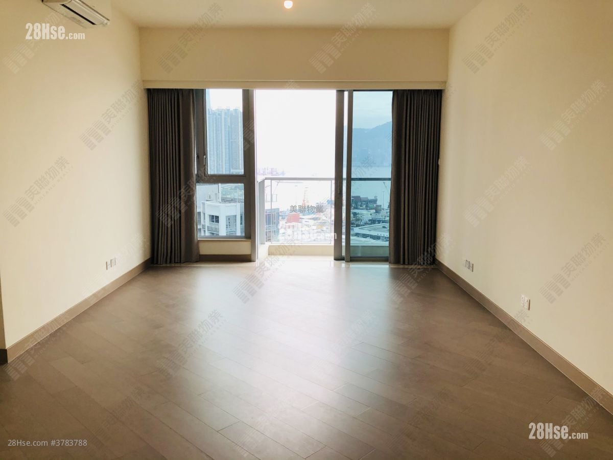 Cullinan West Sell 4 Bedrooms , 2 Bathrooms 1,221 ft²