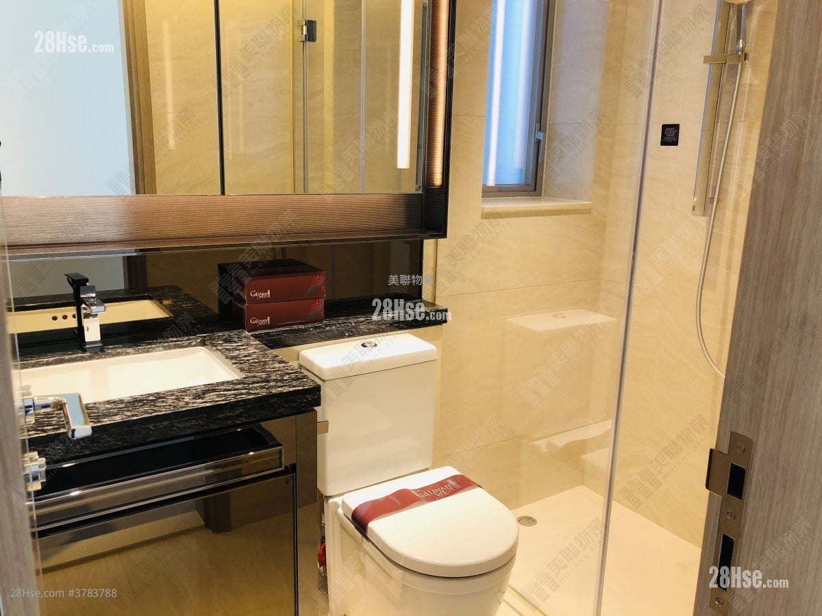 Cullinan West Sell 4 Bedrooms , 2 Bathrooms 1,221 ft²