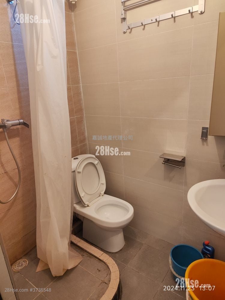Siu Hin Court Rental 2 Bedrooms , 1 Bathroom 385 ft²
