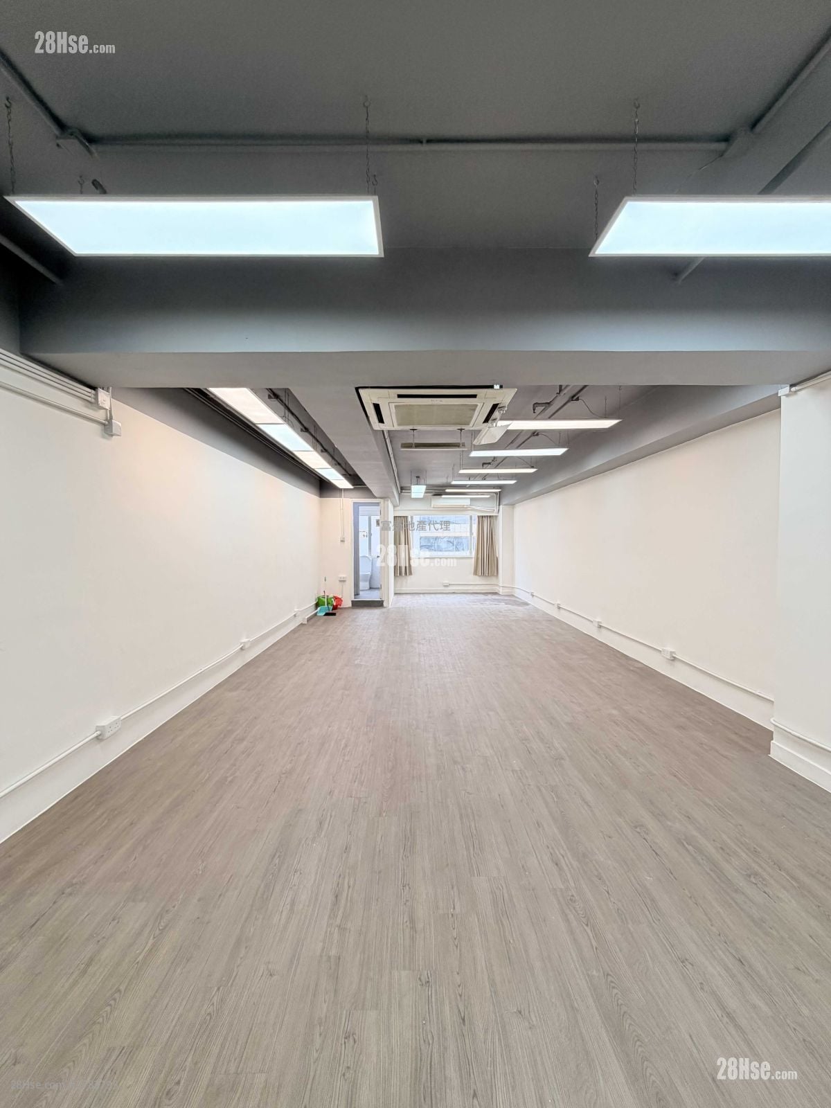 Elite Industrial Centre Rental 1 Toilet