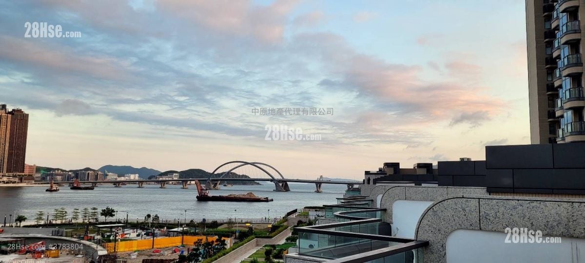 蓝塘傲 售盘 3 房 , 5+ 浴室 2,244 平方尺