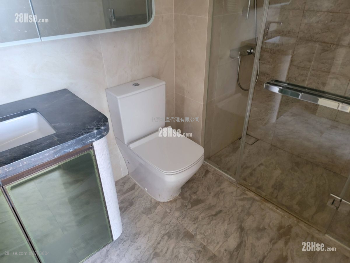 蓝塘傲 售盘 3 房 , 5+ 浴室 2,244 平方尺