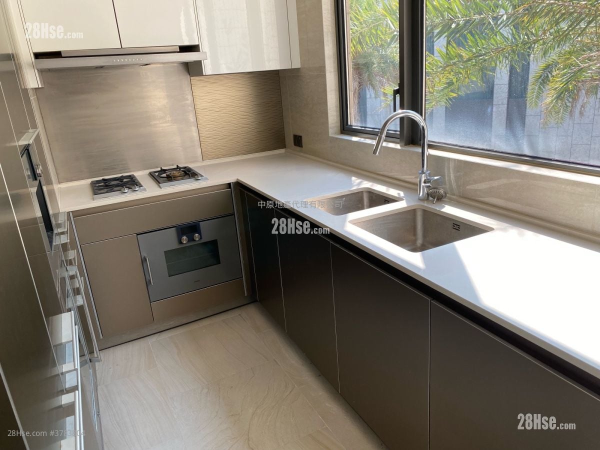 蓝塘傲 售盘 3 房 , 5+ 浴室 2,244 平方尺