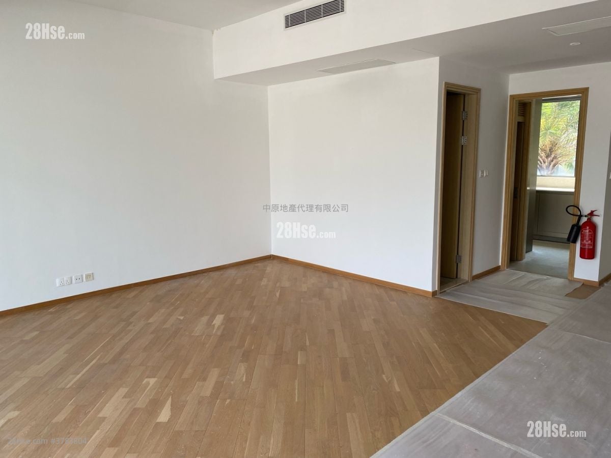 蓝塘傲 售盘 3 房 , 5+ 浴室 2,244 平方尺