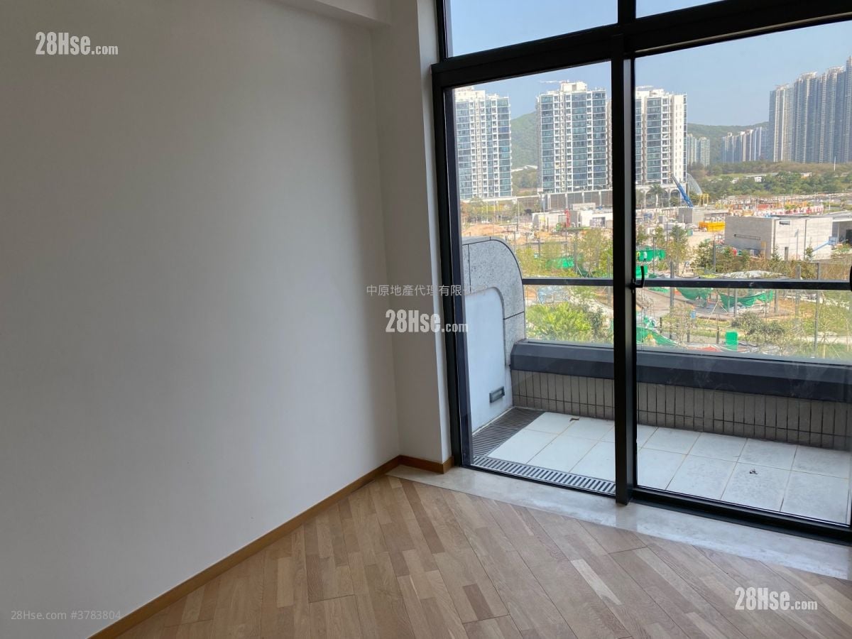 蓝塘傲 售盘 3 房 , 5+ 浴室 2,244 平方尺