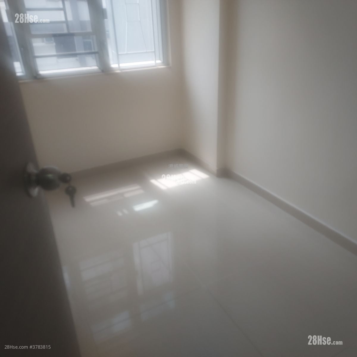 Eastland Towers Sell 2 Bedrooms , 1 Bathroom 364 ft²