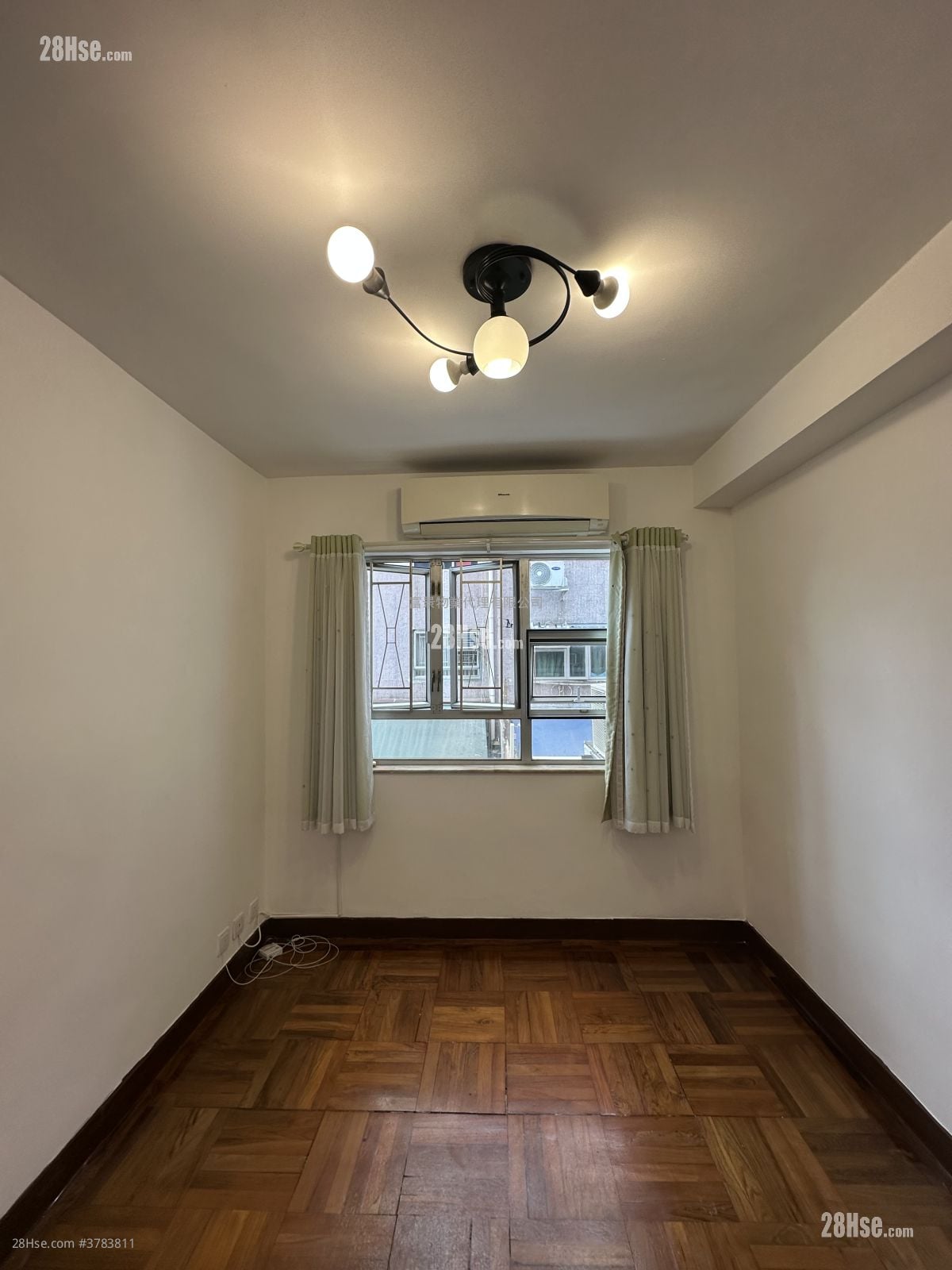 E Lu Rental 2 Bedrooms , 1 Bathroom 415 ft²