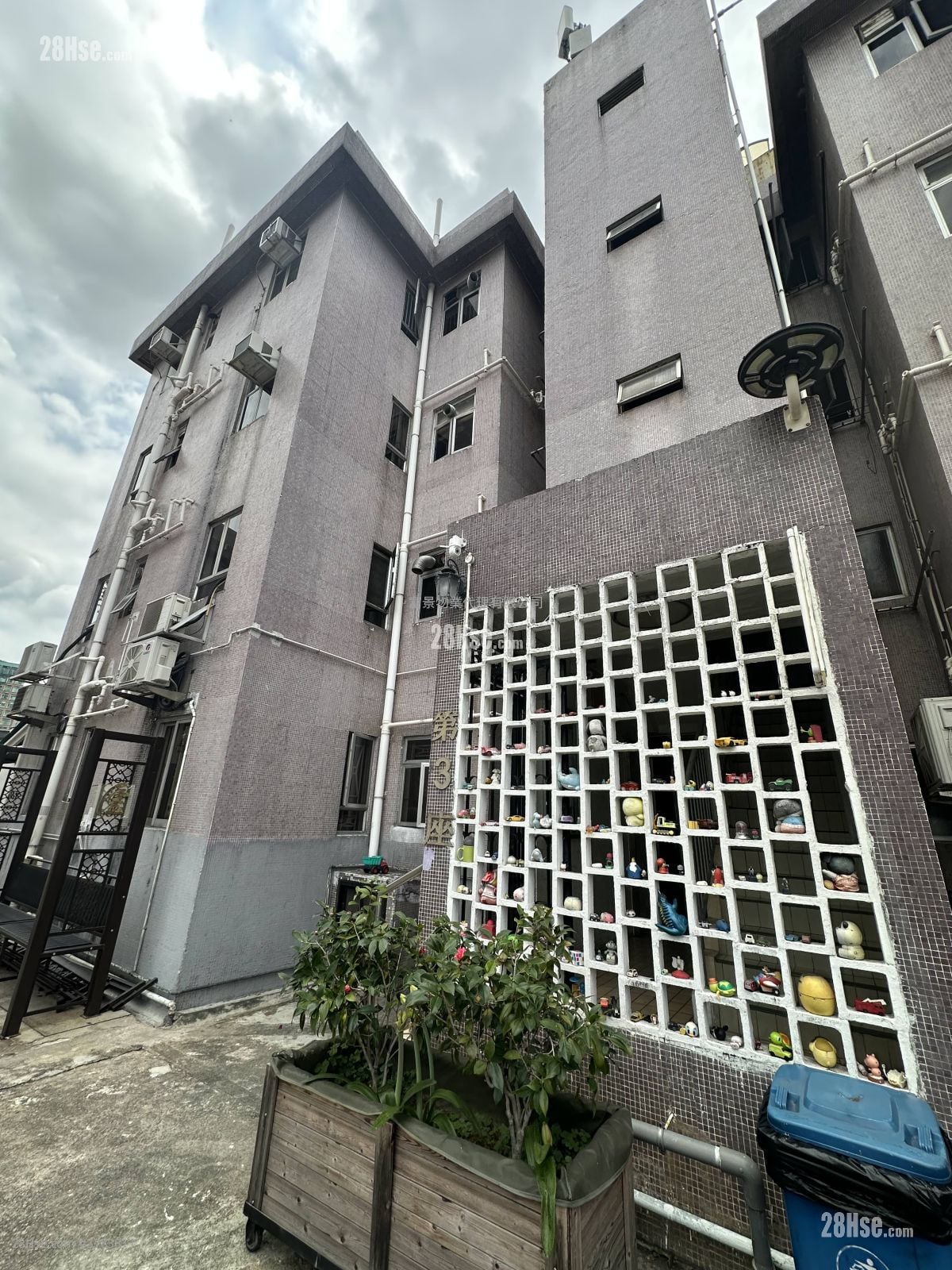 E Lu Rental 2 Bedrooms , 1 Bathroom 415 ft²