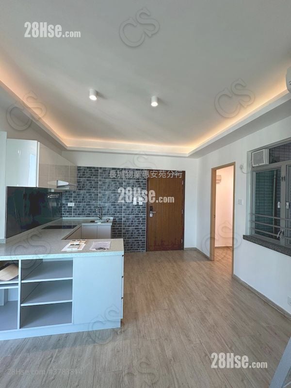 御皇台 租盘 2 房 , 1 浴室 400 平方尺