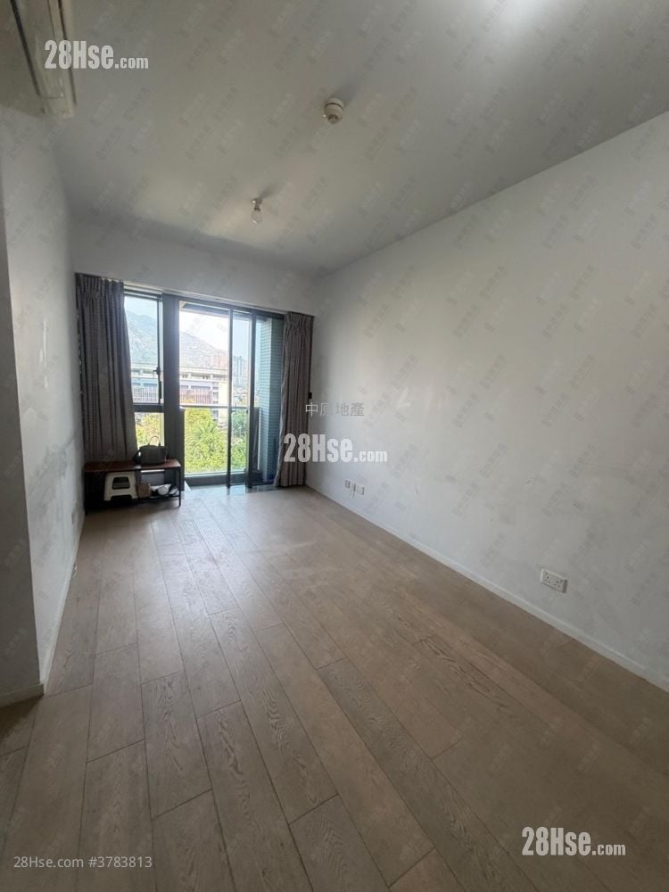 2Gerher Sell 2 Bedrooms 484 ft²