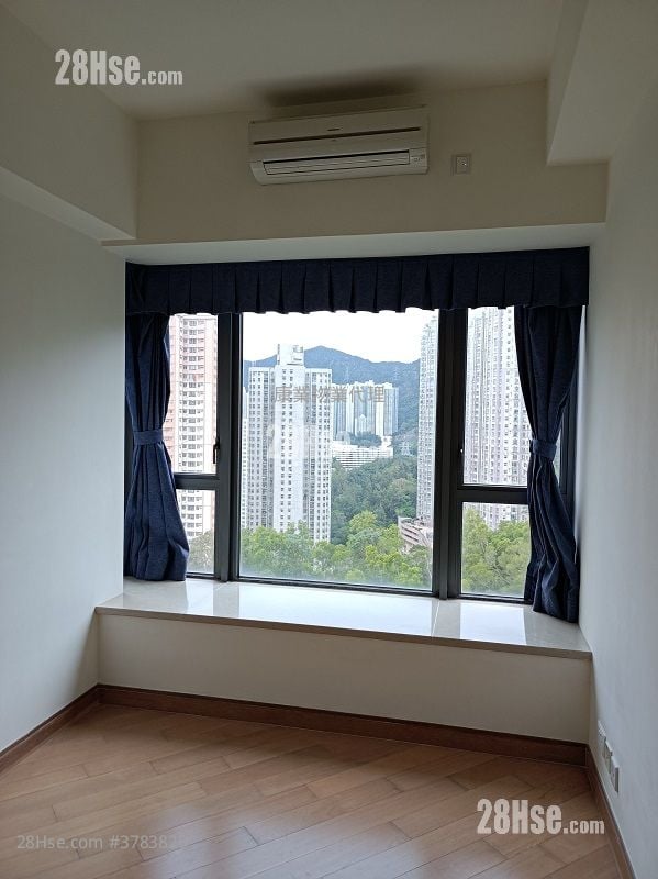 峻弦 租盘 3 房 831 平方尺