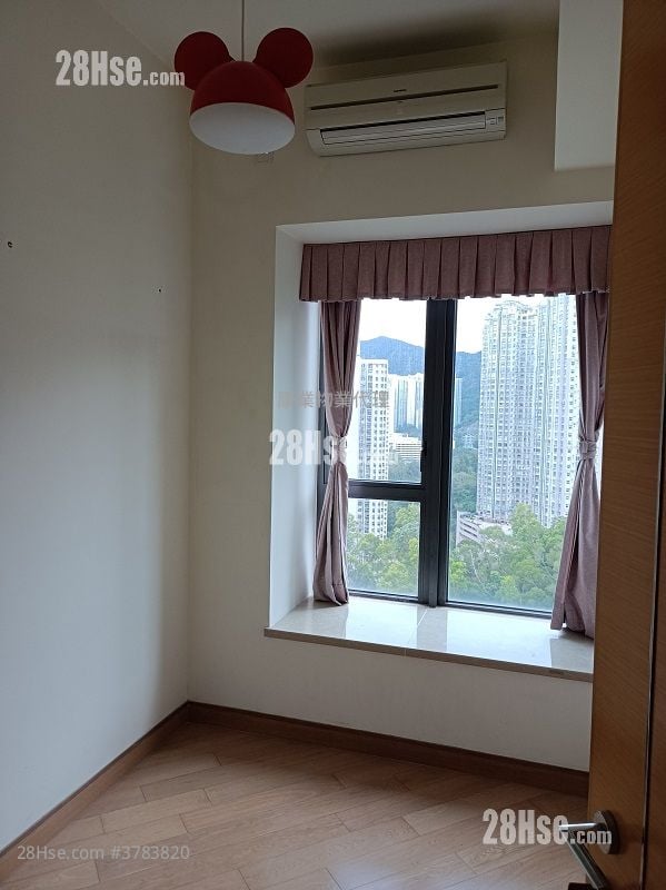 峻弦 租盘 3 房 831 平方尺