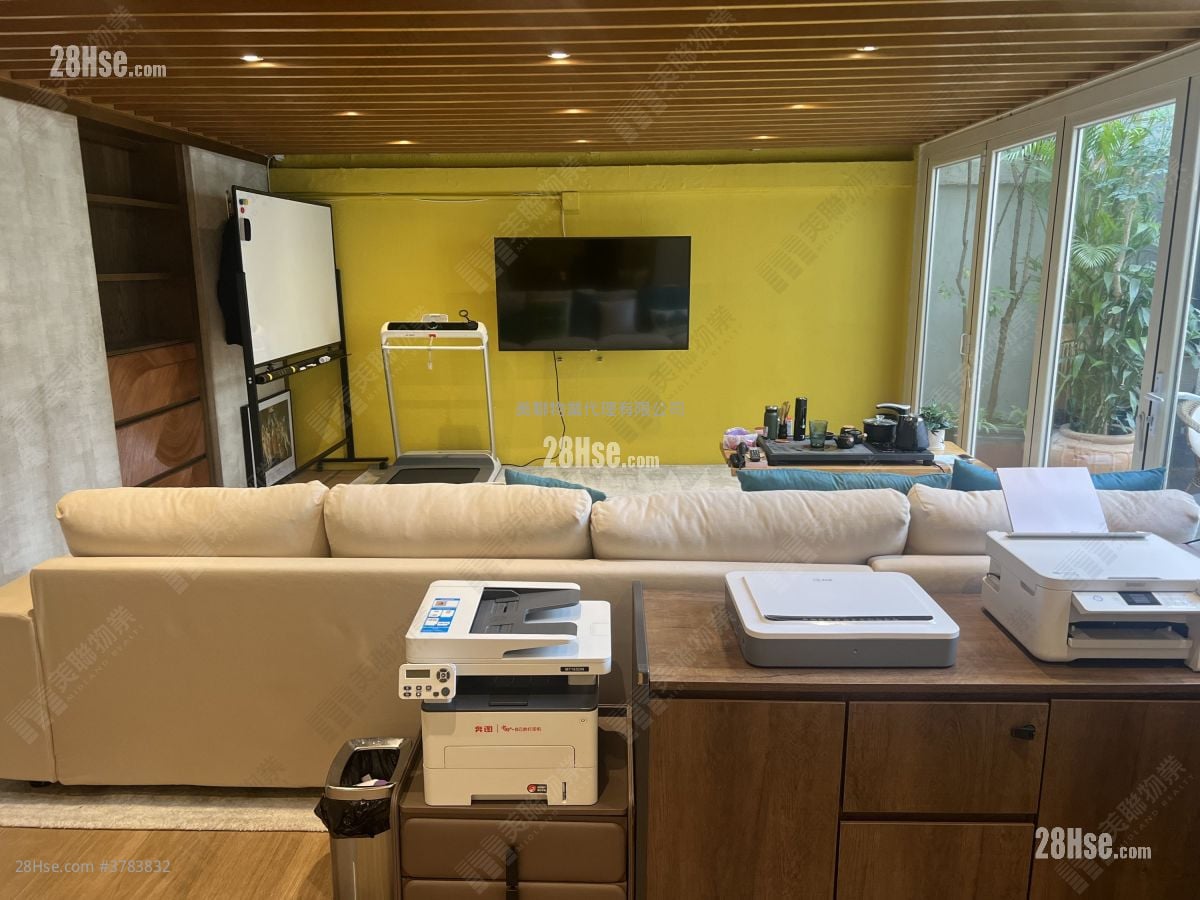 柏卢 售盘 5+ 房 , 5+ 浴室 4,136 平方尺