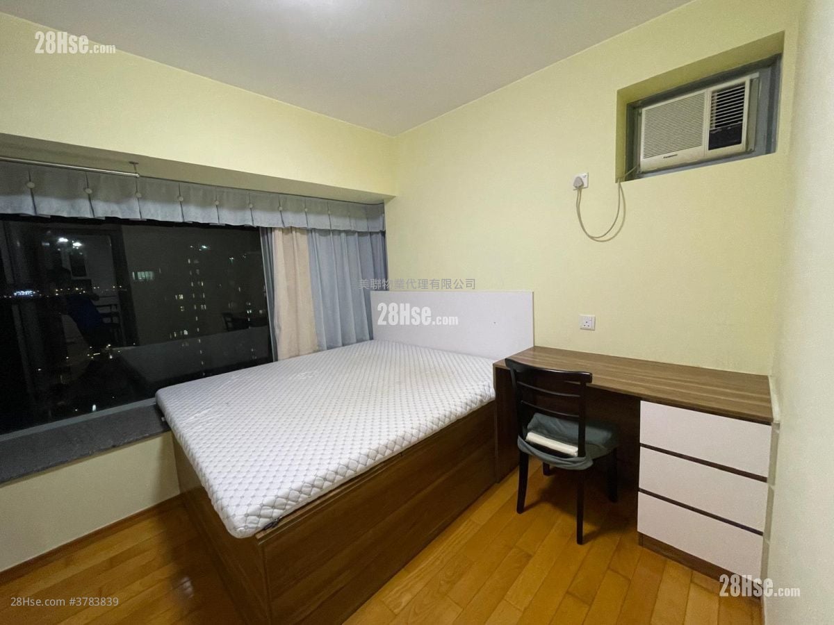 Seaview Crescent Sell 2 Bedrooms , 1 Bathroom 568 ft²