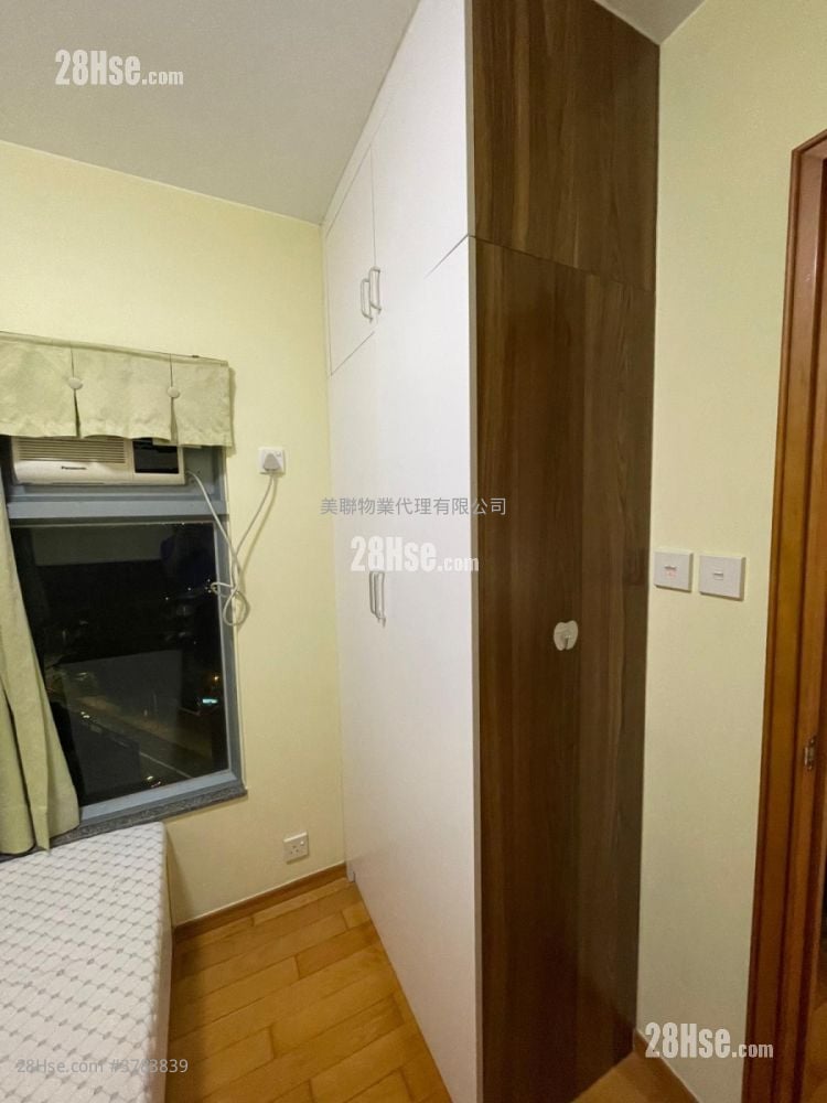 Seaview Crescent Sell 2 Bedrooms , 1 Bathroom 568 ft²