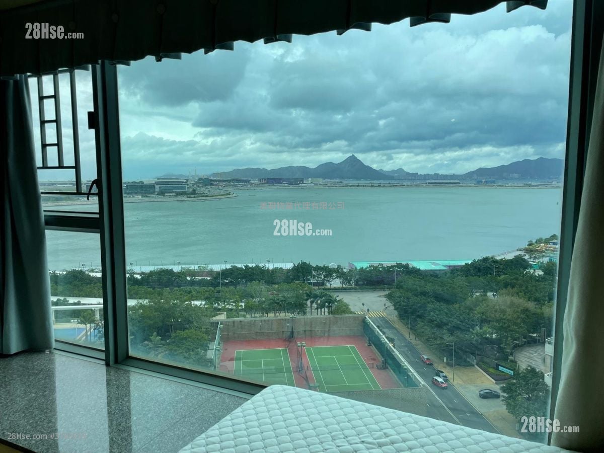 Seaview Crescent Sell 2 Bedrooms , 1 Bathroom 568 ft²