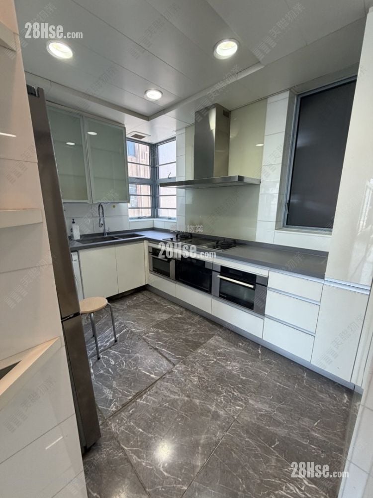 The Palazzo Rental 1,403 ft²