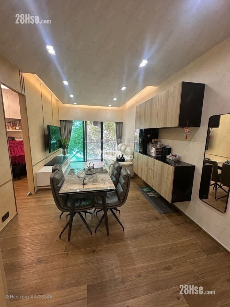 Woodland Crest Sell 3 Bedrooms , 2 Bathrooms 927 ft²