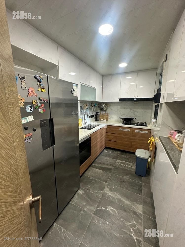 Woodland Crest Sell 3 Bedrooms , 2 Bathrooms 927 ft²