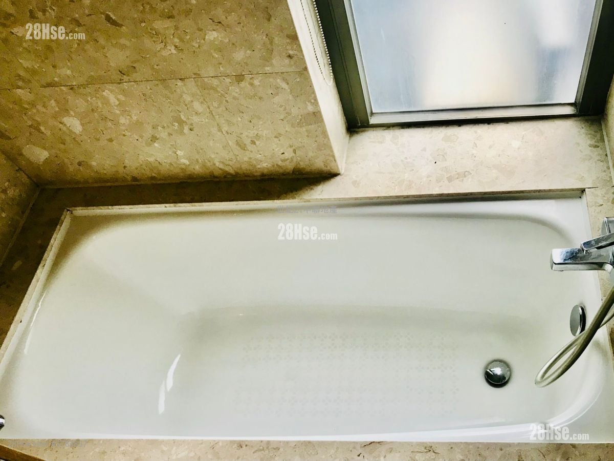 Soho 189 Sell 2 Bedrooms , 1 Bathroom 545 ft²