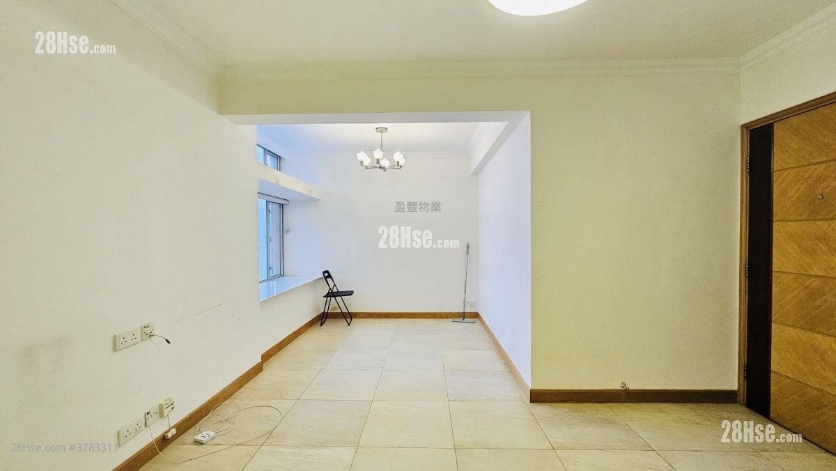 Elizabeth House Rental 1 Bedroom , 1 Bathroom 536 ft²