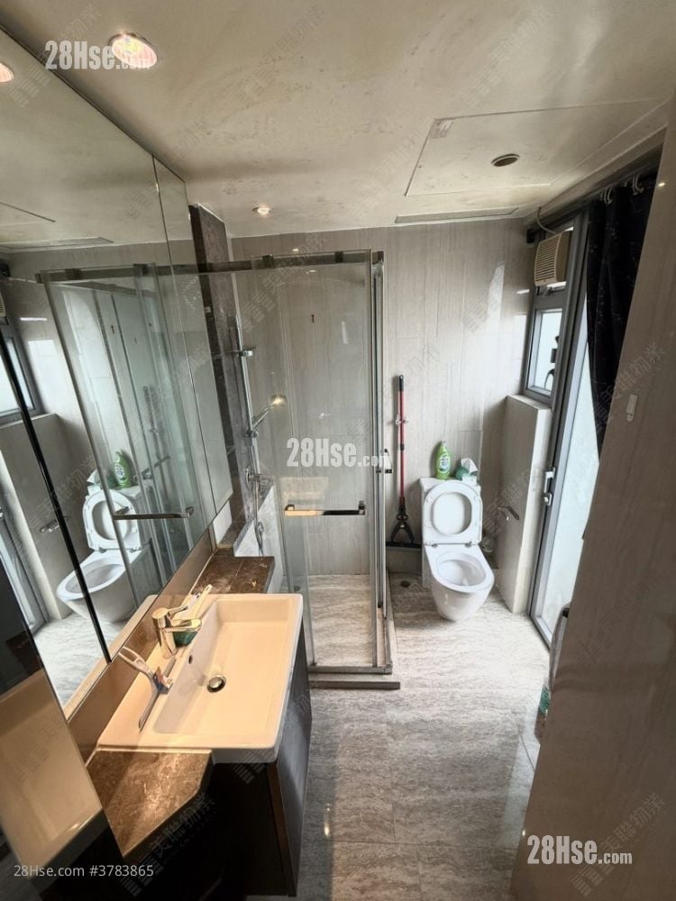 The Reach Rental 2 Bedrooms , 1 Bathroom 355 ft²